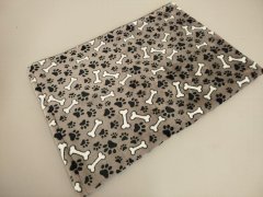 Deka Kosti na šedé