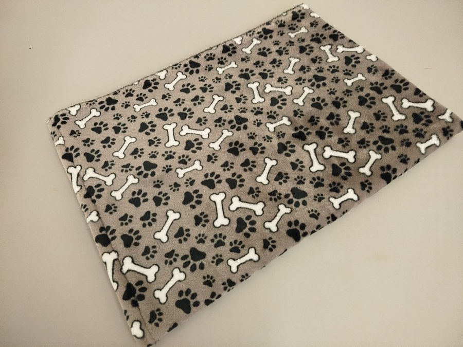 Deka Kosti na šedé - Deky pro psy