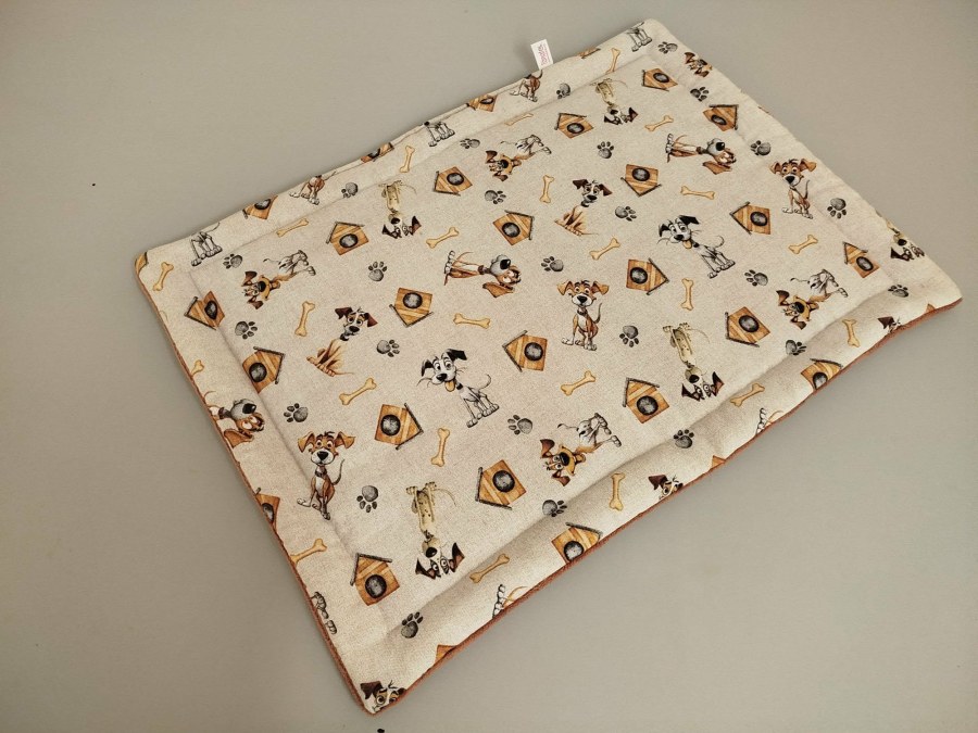 Lehká podložka Pejsci na béžové - Pelechy